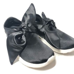 Black bow satin like shoes Not Rated brand